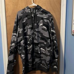 Nike XXL Black, White, and Gray Hoodie.